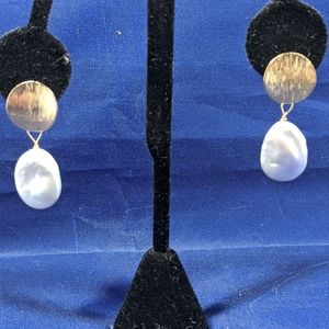 Oval "coin" Pearl with Gold Plated disc Earrings